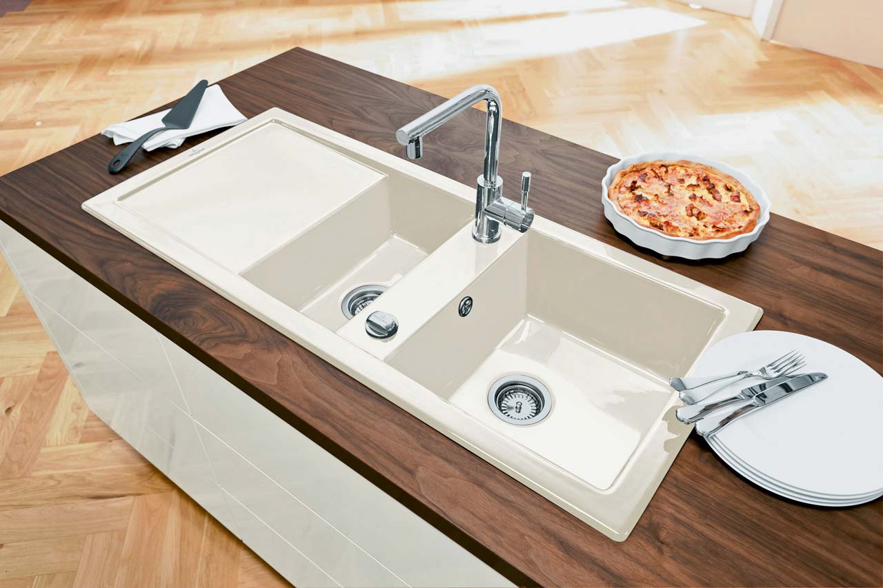 Установка керамической мойки на кухне 86 фото