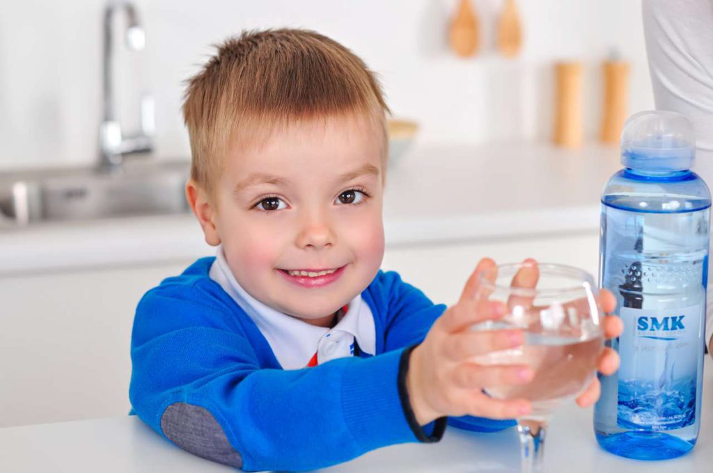 Experten empfehlen, sich nicht mit der Wasserqualität aus dem Hahn alleine zufrieden zu geben, sondern mit einer zusätzlichen Filtrierung und Wasseraufbereitung für buchstäblich klare und gesunde Verhältnisse zu sorgen.
Foto: djd/smk-aquasystems.com