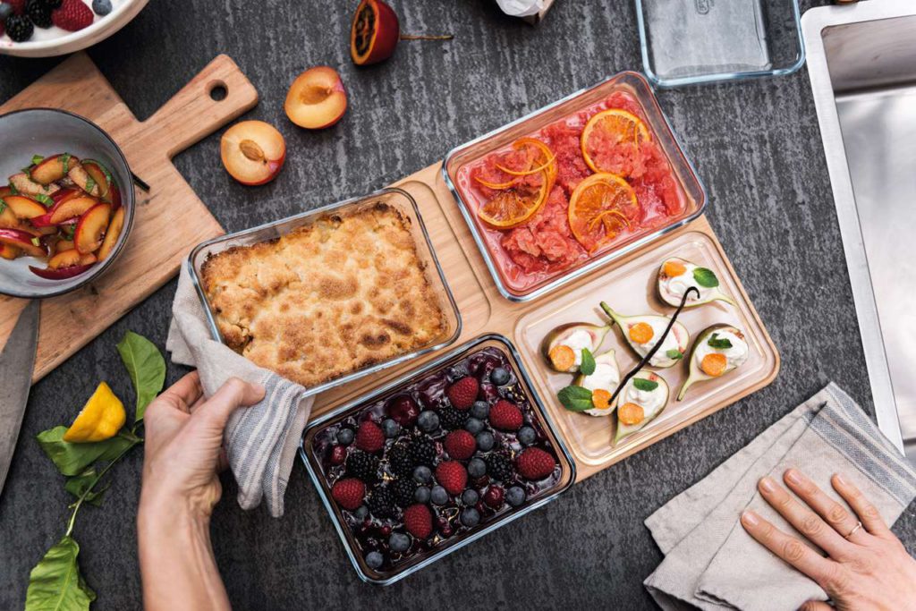 Vom Kühlschrank bis zum Ofen oder Tisch das GourmetTablett macht alles mit. Foto: NEFF