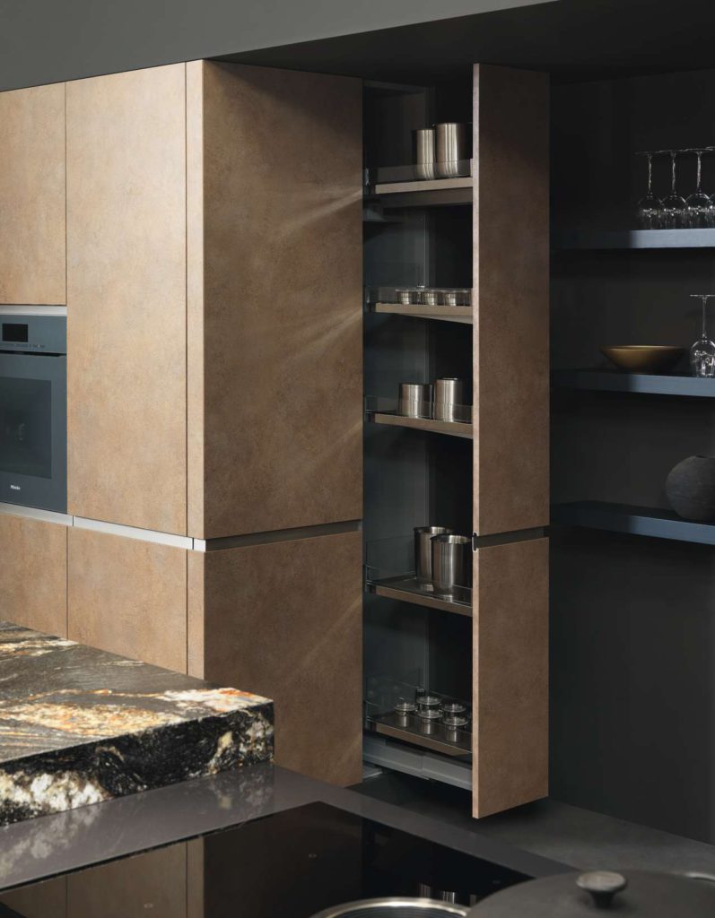 atmos: All that glitters ain’t gold (Prince) Foto: rational einbauküchen GmbH