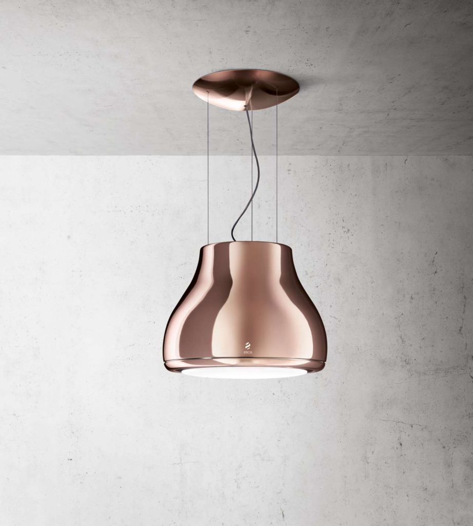 Kupfer, ein edles Material, immer auf Höhe der neuesten Einrichtungstendenzen, geeignet sowohl für klassische wie auch für moderne Wohnbereiche. Design Fabrizio Crisà. Foto: Elica
