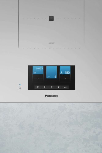 Der sieben Zoll große Farbtouchscreen wird zum Blickfang in der Küche. Foto: djd/Panasonic