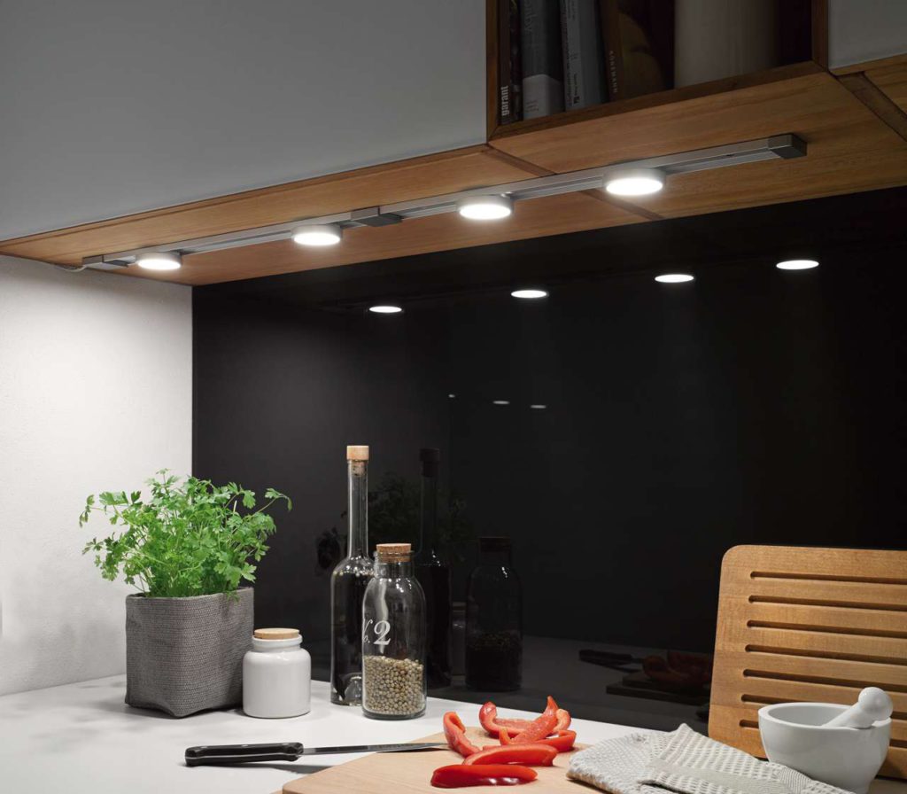 Gutes Arbeitslicht hilft beim kochen. Foto: Paulmann Licht 
