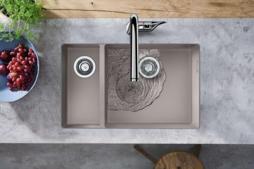 Küchenspüle aus Granit. Foto: hansgrohe