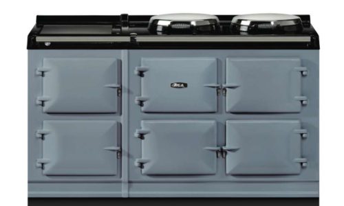 Dove: Das helle Grau mit einem Blautouch kommt am besten in Kombination mit natürlichem Holz oder aber glänzenden Küchenfronten zur Geltung. Foto: AGA