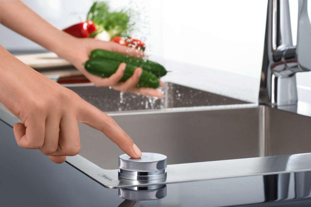 Mit einem Finger bedienbar. Foto: hansgrohe