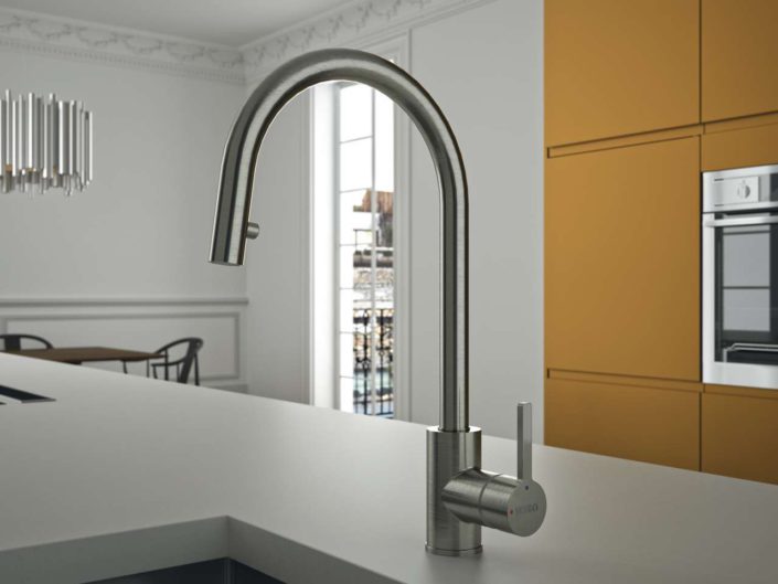 Edle Akzente und technischer Innovationen, die für mehr Komfort und Funktionalität beim Kochen und Zubereiten sorgen, setzen die neuen Armaturen von MONDO. Foto: MONDO