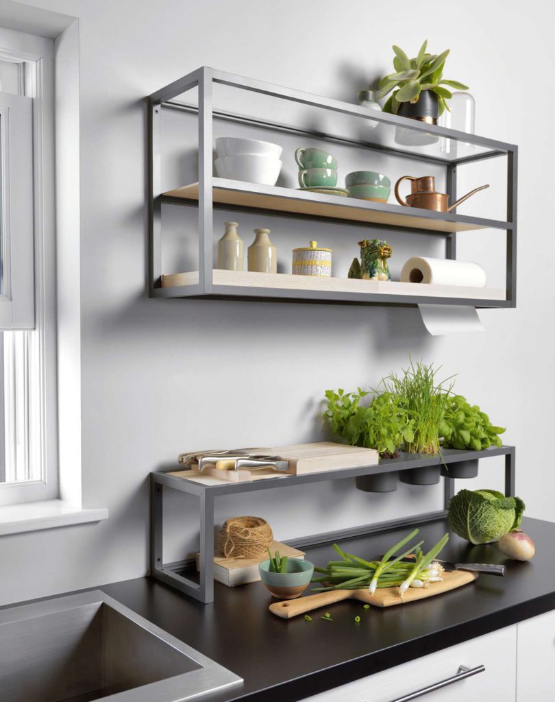 Das ewe Komfort Shelf passt perfekt zum angesagten Industrial Look. Foto: ewe Küchen