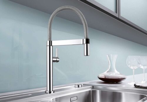 Blanco "Culina" in Chrom mit praktischem Brauseschlauch. Foto: Blanco