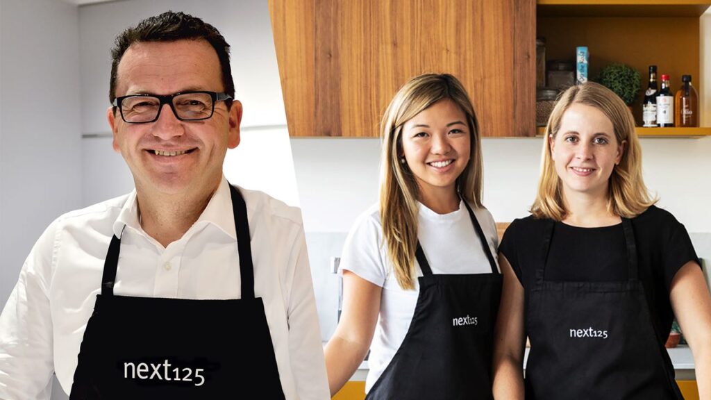 Markus Schüller, Geschäftsführer der Schüller Möbelwerk KG, und die Gründerinnen von Kitchen Stories, Mengting Gao und Verena Hubertz. Foto: Schüller Möbelwerk KG