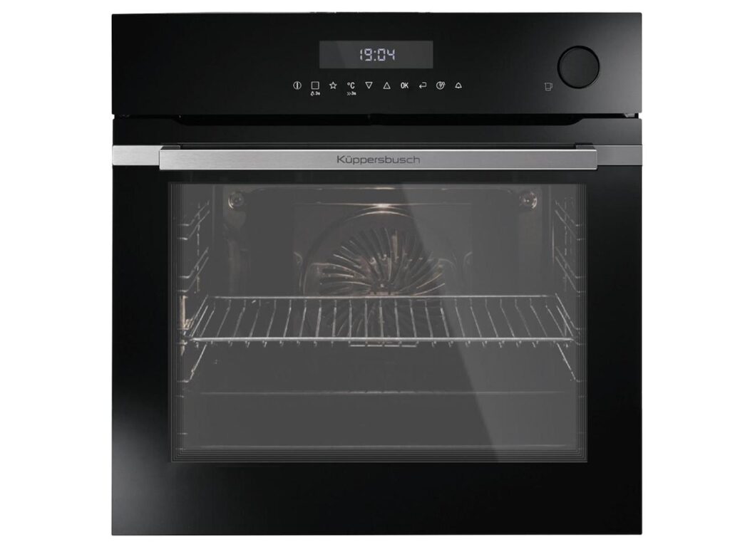 Multitherm Plus-Heißluft: Backen auf mehreren Ebenen ohne Geschmacksübertragungbietet bietet der Dampfbackofen BD 6750.0 S der K-Series.7. Foto: Küppersbusch