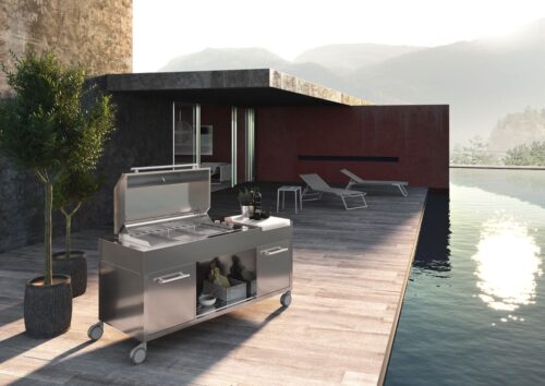 Die tolle Outdoorküche von Ilve hat ein innovatives BBQ-Element mit professionellem Edelstahl-Kochfeld. Der rostfreie Edelstahl ist super robust und wetterfest, außerdem leicht zu reinigen. Foto: Ilve