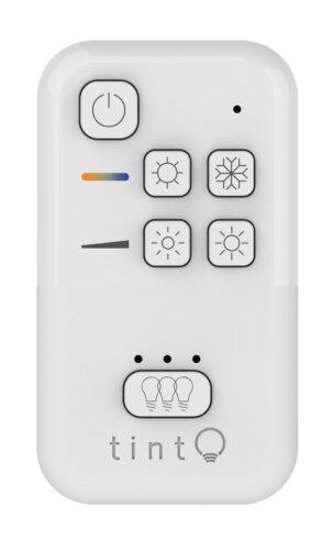 Fernbedienung Remote Control White.
Mit ihr kann u.a. Lichtfarbe und Helligkeit gesteuert werden. Sie hat eine Reichweite von 30 Metern. Die Möglichkeit, mehrere Leuchten in einer Gruppe zusammenzufassen erleichtert die Lichtsteuerung zusätzlich. UVP: 19,99 €. Foto: Müller-Licht