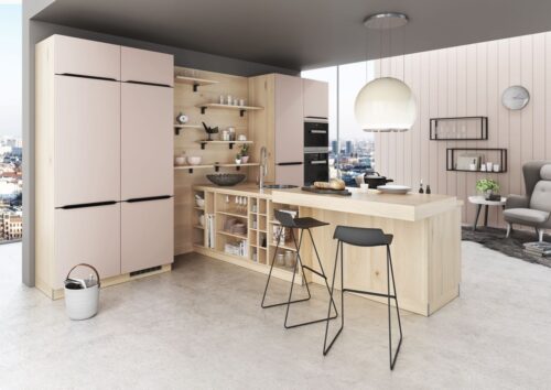 Eine Küche zum Wohlfühlen: Durch das helle Holz wirkt die wohnliche Küche im skandinavischen Stil super zeitgemäß. Foto: Küche&Co.