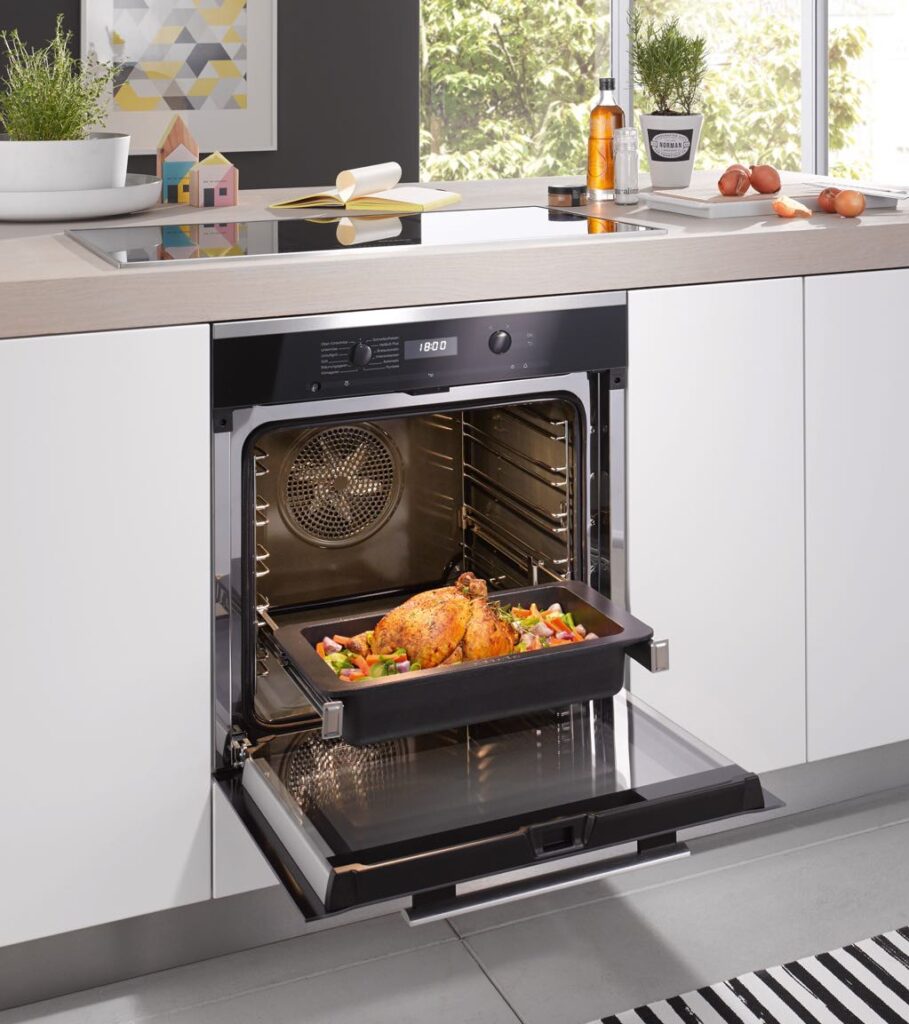 Kochfeld & Backofen reinigen: So geht ́s – Küchen Journal