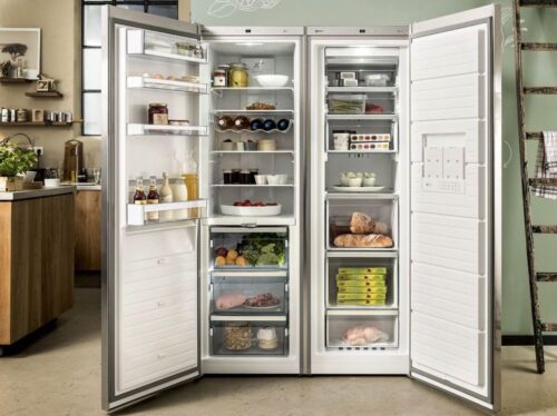 Der Side-by-Side Kühlschrank von Neff ist in europäischer Bauart gefertigt und lässt sich wie ein Kleiderschrank öffnen. Foto: Neff