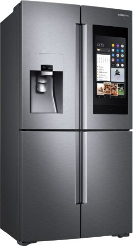 Die dem neuen „Family Hub 2.0“ von Samsung wird die Küche zum Multifunktionscenter. Das große LCD-Display kann dabei als digitale Pinnwand dienen. Foto: Samsung