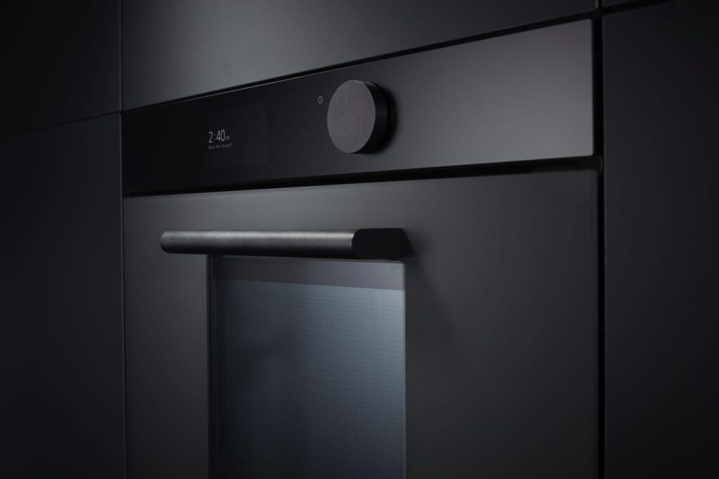 Die Bedienung des „Dual Cook Steam“ von Samsung ist intuitiv. Auch das zeichnet das Gerät aus. Foto: Samsung