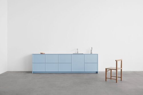 Das Babyblau ist wirklich ein Hingucker. Küche „Frame“ von Reform. Foto: Reform