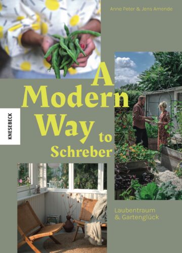 Die Autoren Anne Peter und Jens Amende haben sich den Traum vom Tiny House im Schrebergarten erfüllt. Kennengelernt haben sie inzwischen viele Gleichgesinnte, von deren Erfahren sie sich inspirieren ließen. Für das Buch „A Modern Way to Schreber“ besuchten Sie 20 kreative Gärten. Hier werden Geschichten erzählt, Tipps und Tricks verraten und tolle Fotos gezeigt. Erschienen im Knesebeck Verlag, 28 Euro.