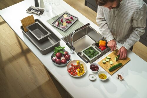 Die Spüle mit Zubehör „All in“ von Franke hat so einige tolle Highlights zu bieten.