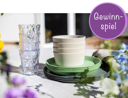 Mit seinen klaren Formen begeistert dieses Geschirr-Set von Koziol auf den ersten Blick. Der kleine Teller ist ideal für Obst, Snacks oder Kuchen und die kleine Schale macht sich für Müsli oder Desserts schnell unentbehrlich. Der große Teller im minimalistischen Design fügt sich überall harmonisch ein und überzeugt drinnen wie draußen durch solide Qualität und den extrem coolen Look. Die funkelnden Becher liegen gut in der Hand, sind stoßfest und einfach zu reinigen. Das „CONNECT SET BERGEN“ ist robust, leicht und stapelbar und für Picknick, Camping und Wandertouren ein unverzichtbarer Begleiter.