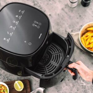 Kleingeräte in Schwarz werden immer beliebter, so wie dieser „Air Fryer“ von Zwilling. 