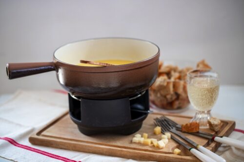 Mit Brennpaste und einem Fondue-Set lässt es sich wunderbar stromfrei Kochen. Foto: Pat Photographies | Pixabay