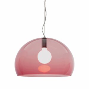 Die Hängeleuchte aus Glas sorgt für sanftes Licht. Von Kartell ca. 280 Euro.