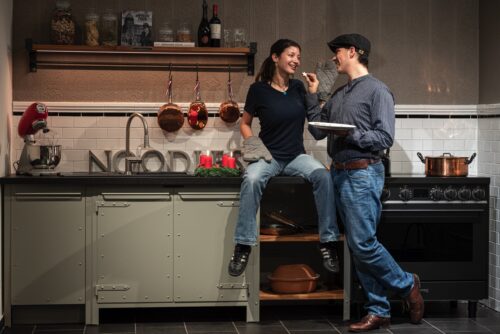 Auch bei dem Berliner Küchenmanufaktur Authentic Kitchen kommt langsam Weihnachtsstimmung auf. Das Design der handgefertigten Stahlküchen ist inspiriert vom typischen Industrial Look des frühen 20. Jahrhunderts und heute wieder sehr gefragt. Foto: Christian Geyr