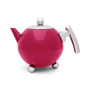 Die doppelwandige Teekanne fasst 1,2 Liter. Darin bleiben Tee & Co. bis zu 3 Stunden heiß. Von Bredemeijer aus Edelstahl, ca. 120 Euro.