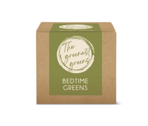 Wenn es mit dem tiefen und entspannten Schlafen mal nicht so gut läuft, helfen die pflanzlichen „Bedtime Greens“ von The greenest greens. Sie unterstützen bei innerer Unruhe mit 29 Heilpflanzen. Der Pulvermix enthält Baldrian und Kamille. Er kann unter anderem in Hafermilch getrunken werden. 