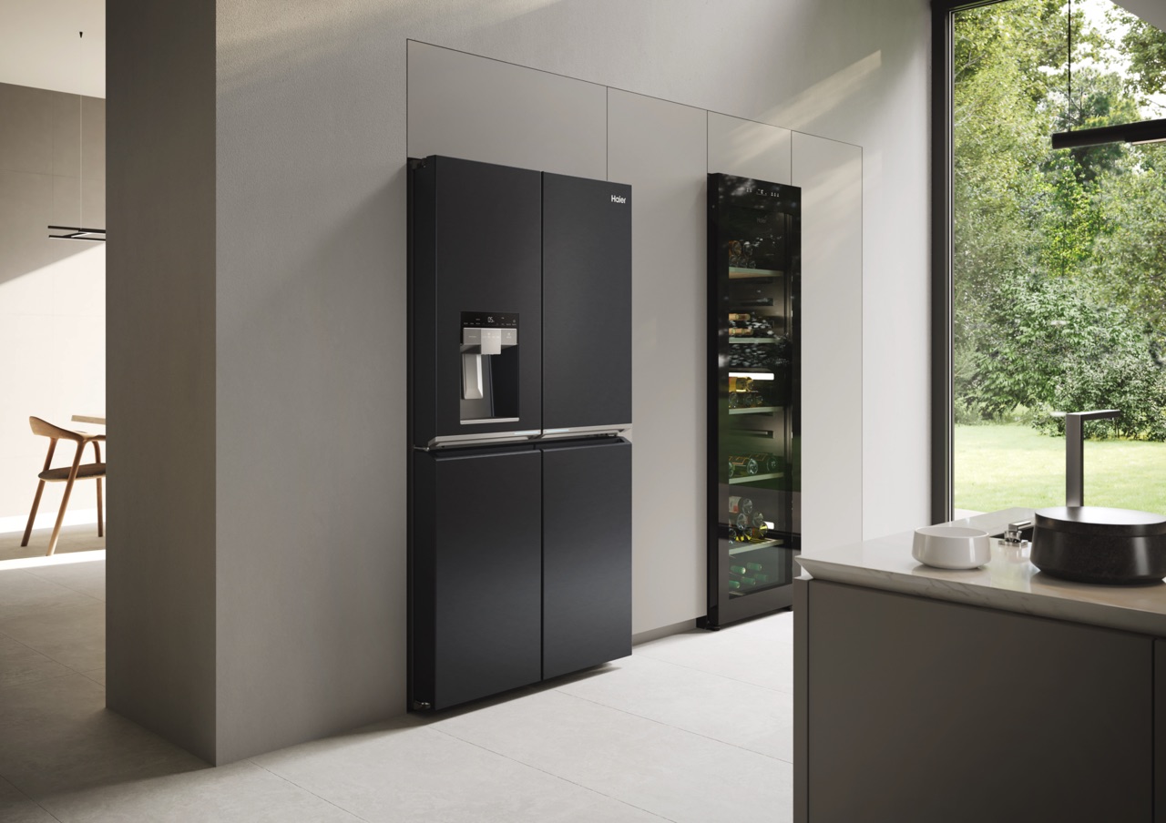Form und Funktion in Perfektion mit dem Cube 90 Serie 7 von Haier: Ein French-Door-Kühlschrank, der Design-Puristen genauso erfreut wie Technikliebhaber. 