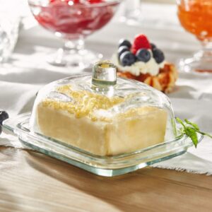 Da die robuste Butterdose aus Glas ist, erkennt auch gleich jeder, was drin ist. Von Loberon.
