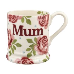 Ab jetzt hat “Mum” ihre eigene Tasse und mit viel Glück auch jeden Morgen einen frisch aufgebrühten Kaffee darin. Handgemacht von Emma Bridgewater, ca. 28 Euro.