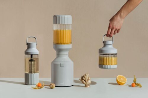 Mit dem stylischen Mixer BEAST, der in 3 Farben erhältlich ist, wird das Zubereiten von vielfältigen, leckeren Kreationen kinderleicht. Tiefgefroren oder butterzart - der amerikanische Blender zerkleinert mühelos Früchte, Gemüse, Nüsse und sogar extrem klebrige Lebensmittel wie Datteln und verwandelt sie in Smoothies, Dips, Drinks, Marinaden oder Saucen.