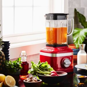 Der Standmixer „Artisan“ hat ein großes Fassungsvermögen und viele Funktionen zu bieten, von KitchenAid.