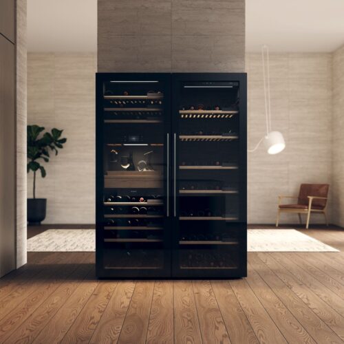 Der ASKO-Weinklimaschrank bietet fortschrittliche Vernetzungsfunktionen für eine intuitive Überwachung und Verwaltung Ihrer Weinsammlung.