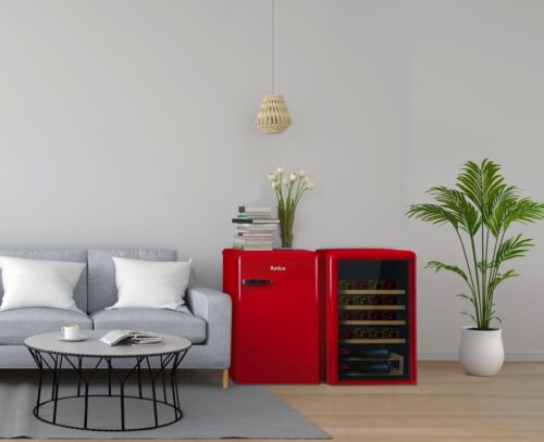 Mit Weinkühlschränken im Retro-Design verbindet Amica nostalgischen Charme und moderne Kühltechnologie.