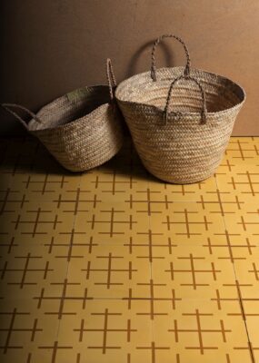 Die schwedische Marke Marrakech Design hat für ihre Kollektion „Jacks“ mit der Designerin und Architektin Anki Gneib aus Stockholm zusammengearbeitet. Auffällig ist die kräftige Farbe und das ansprechende, geometrische Design der handgefertigten Zementfliesen.