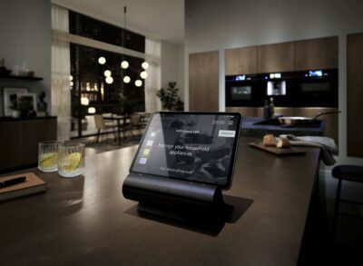 Das „Smart Kitchen Dock“ von Siemens ist eine All-in-one Lösung für die intelligente Küche. Darüber lassen sich alle digitalen Funktionen steuern. 