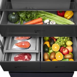 Die richtige Aufbewahrung ist oft entscheidend und auch die Übersichtlichkeit ist wichtig und ist in diesen Fächern vorhanden. Ein Sensor schafft in der Frischebox optimale Temperaturen, unter anderem für Fisch und Fleisch. Die eine Schublade ist dabei in zwei separate Ebenen geteilt. Das hat den Vorteil, dass sich Lebensmit-tel, ohne dass sich der Geruch überträgt, lagern lassen. Durch die drei Schubla-denbereiche kann jeder Inhalt ganz unabhängig vom Rest aufbewahrt werden.