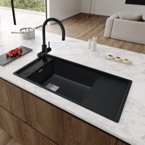 Gesundes Trinkwasser ganz nach persönlichem Geschmack, das ermöglicht die Multifunktionsarmatur “Mythos Water Hub“ von Franke. Auf Knopfdruck liefert sie stilles, medium oder sprudelndes Wasser. Außerdem gibt es das Wasser kochend, gekühlt oder in Raumtemperatur, alles frisch gefiltert. Franke hat das Farbspektrum der Spüle um vier zeitlos PVD-Varianten ergänzt. Dazu gehört auch der Ton „Black Matt“.