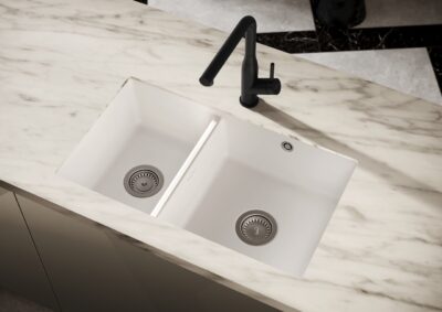 Mit dem komfortablen Doppelbecken überzeugt die Unterbauspüle „Subway 80 U“. Dazu gibt es auch passendes Zubehör für einen durchdachten Arbeitsplatz. Denn Komfort und Klarheit am Spülplatz ist Hersteller Villeroy & Boch ganz wichtig.