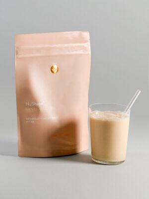 Eine ausgewogene Trinkmahlzeit zum Anmischen kann ein guter Ersatz für ein Frühstück oder einen Zwischensnack sein. Der „Metabolic Complete Shake“ ist in verschiedenen Geschmacksrichtungen erhältlich. Das Pulver ist vegan und enthält wichtige Vitamine, Mineralstoffen und Spurenelementen, von Sunday Natural.